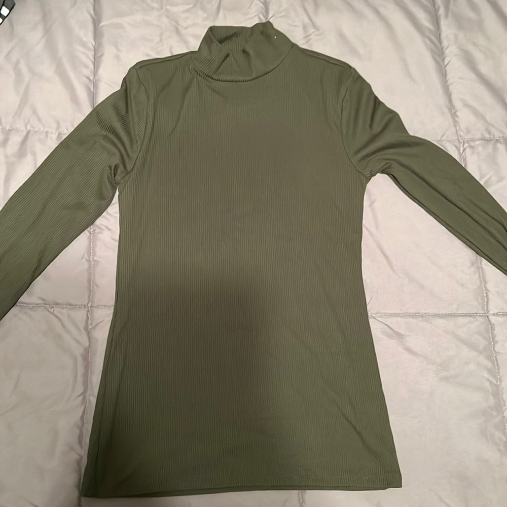 green turtleneck- ish tee